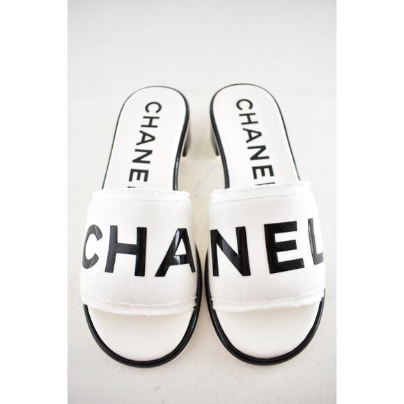 Chanel 24C White Black CHA NEL Letter Logo Mule Slide Block Heel Sandal 37.5 - Picture 3 of 16